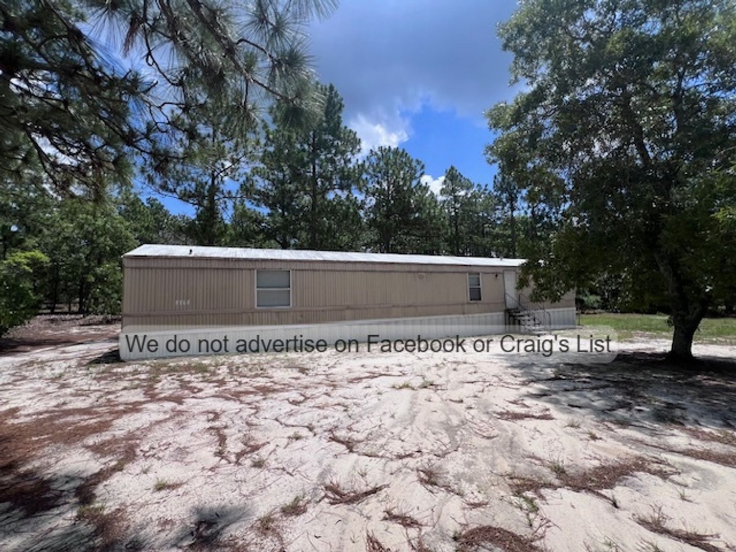 Broadway House: 2627 Tingen Road