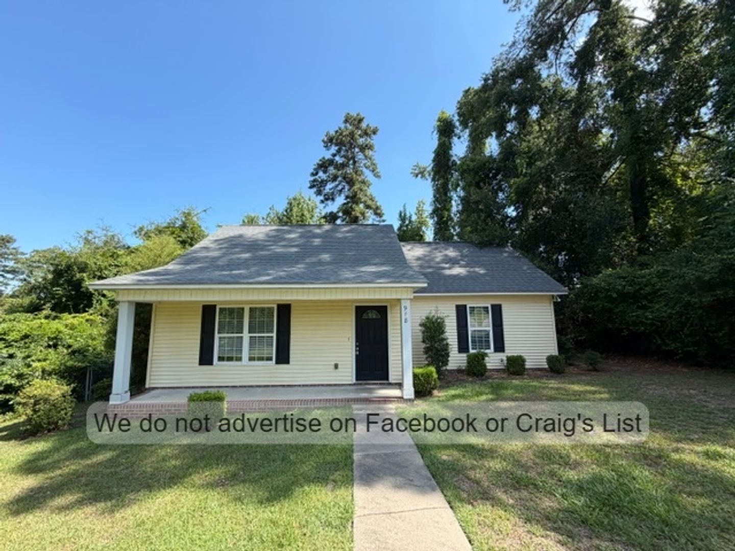 Fayetteville House: 918 Carolina Avenue