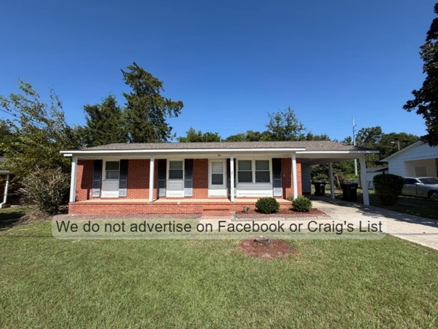 Fayetteville House: 6494 Pleasant Street