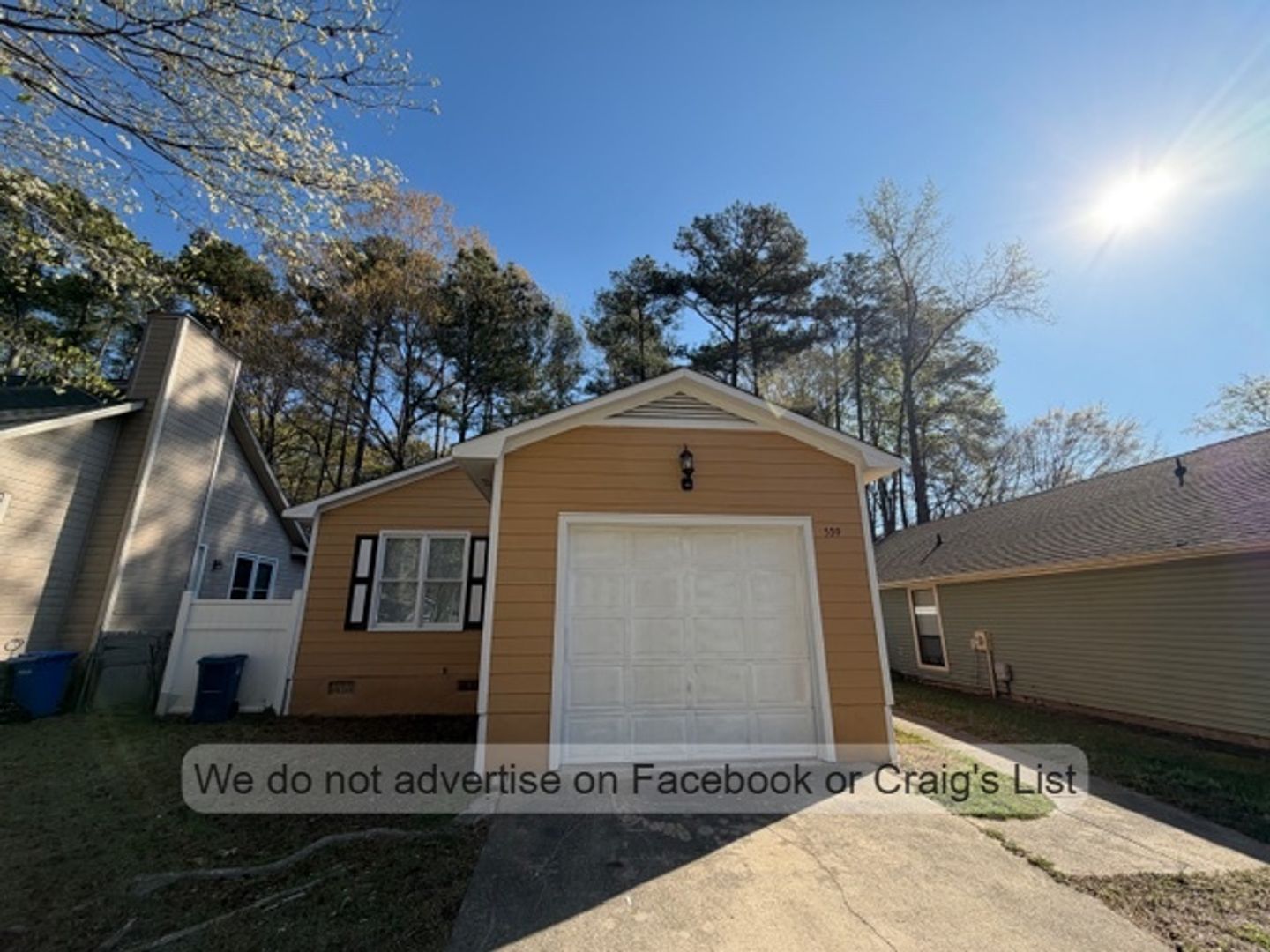 Fayetteville House: 539 Crooked Creek Court