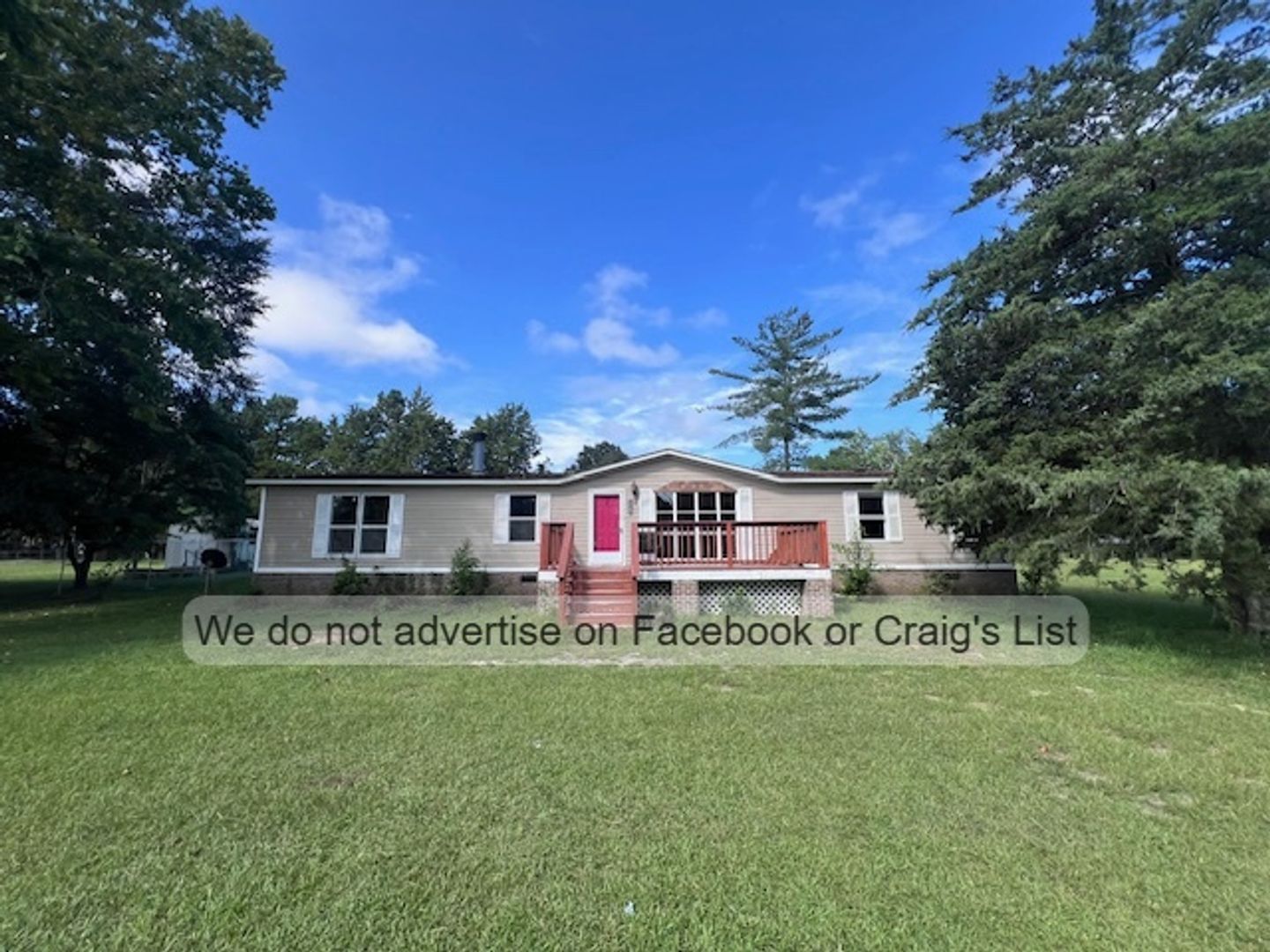 Fayetteville House: 171 Maple Hill Lane