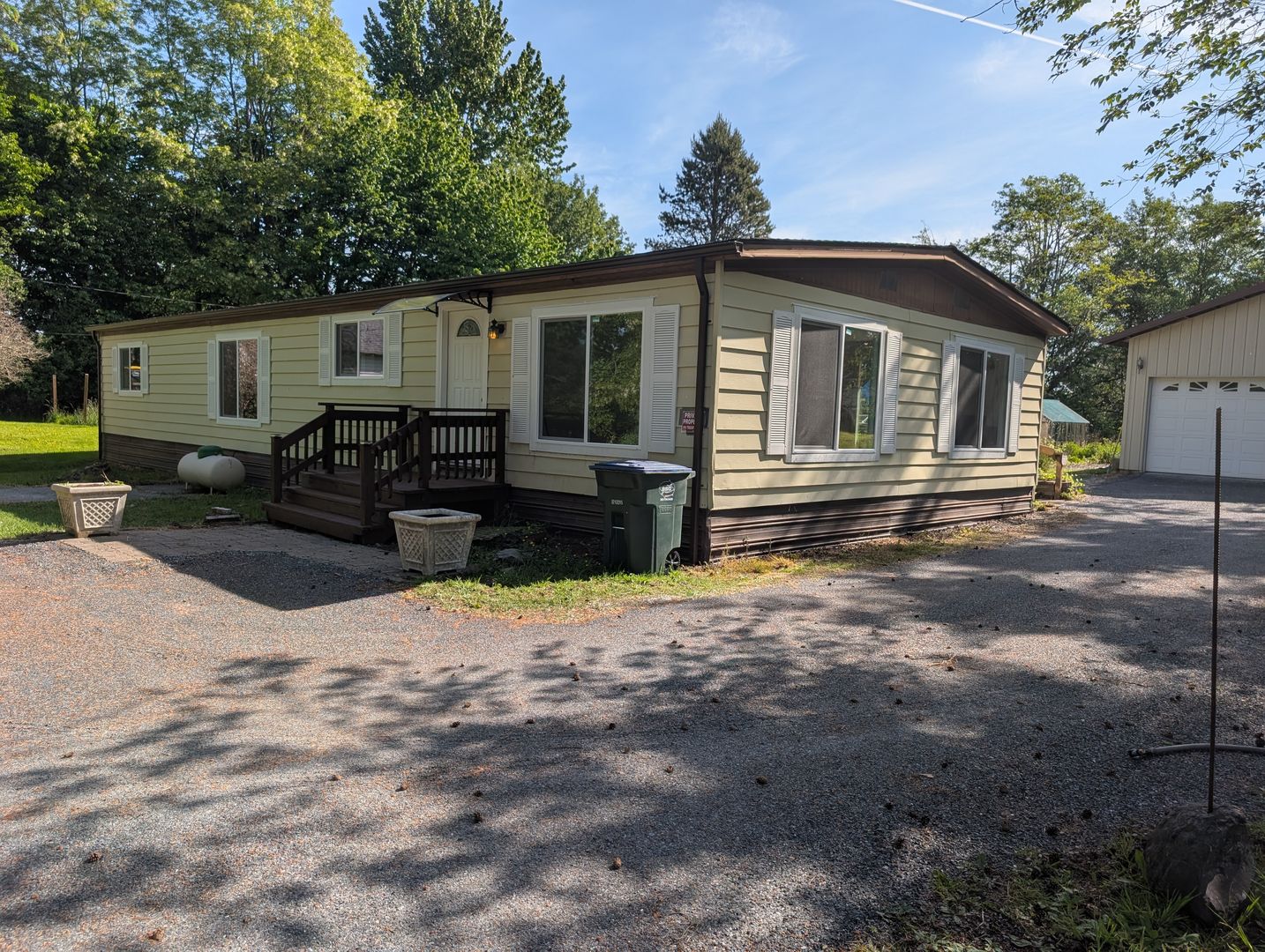 Bellingham House: 4234 Pickett Rd.