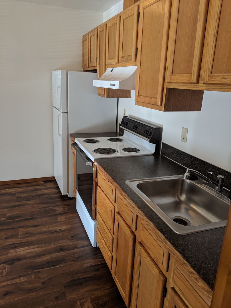 Bellingham Apartment: 3331 Northwest Ave.