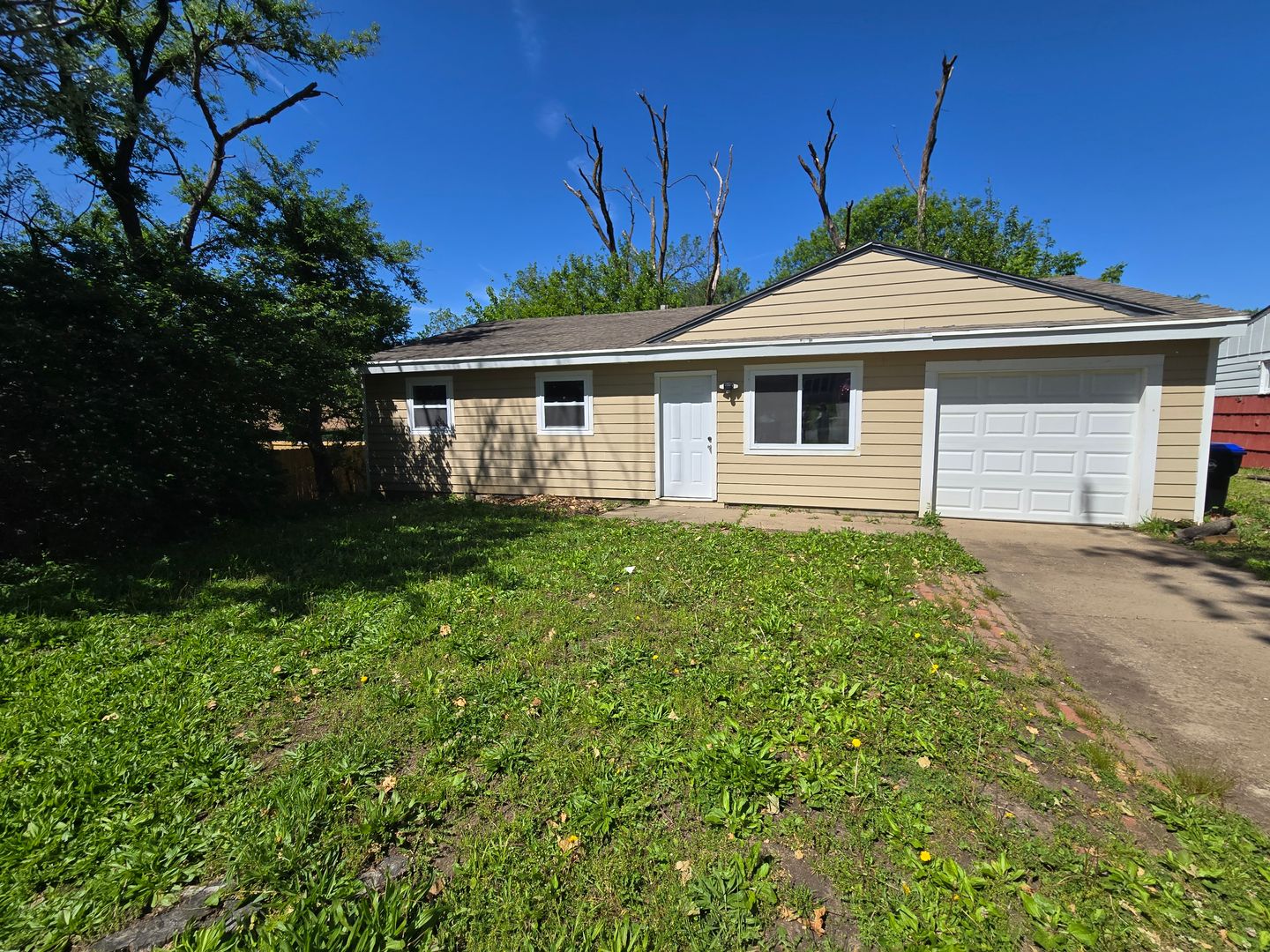 Topeka House: 3317 SE Bryant