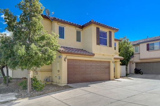 4bd Home – photo 1
