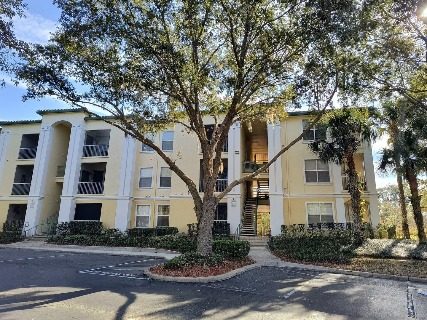 Kissimmee Condo: 8904 Legacy Ct. #1-209 - ..