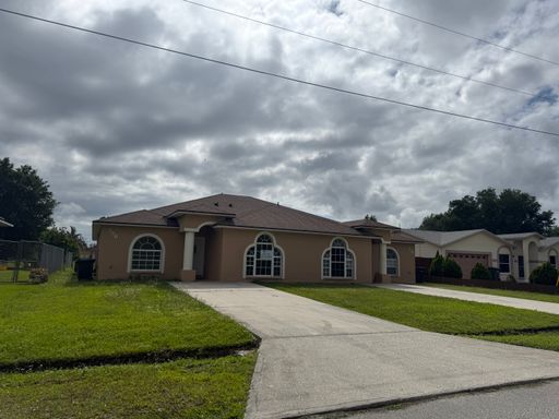 FREE RENT!!! 1/2 Duplex in Poinciana – photo 1