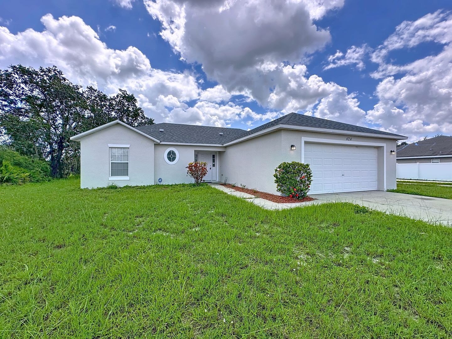 Poinciana House: 424 Danube Way - **