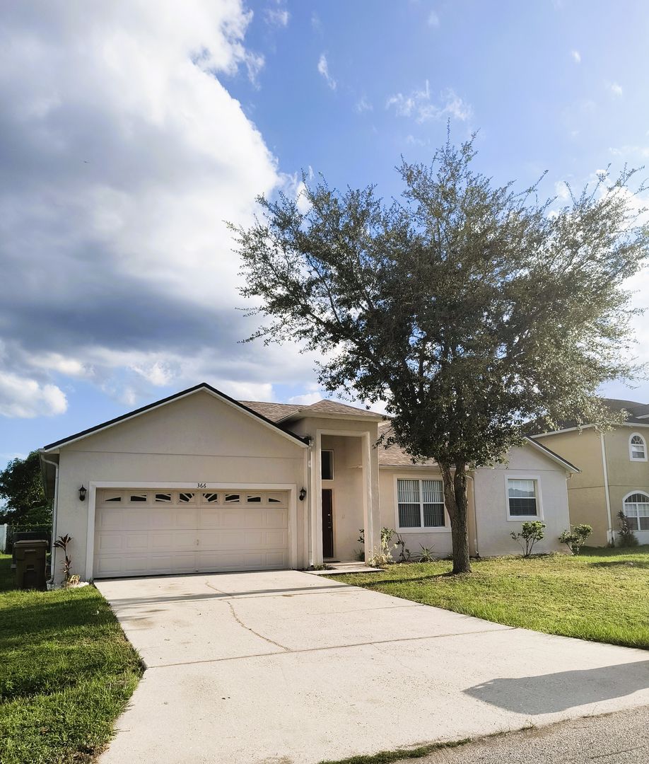 Kissimmee House: 366 Aylesbury Court - ..