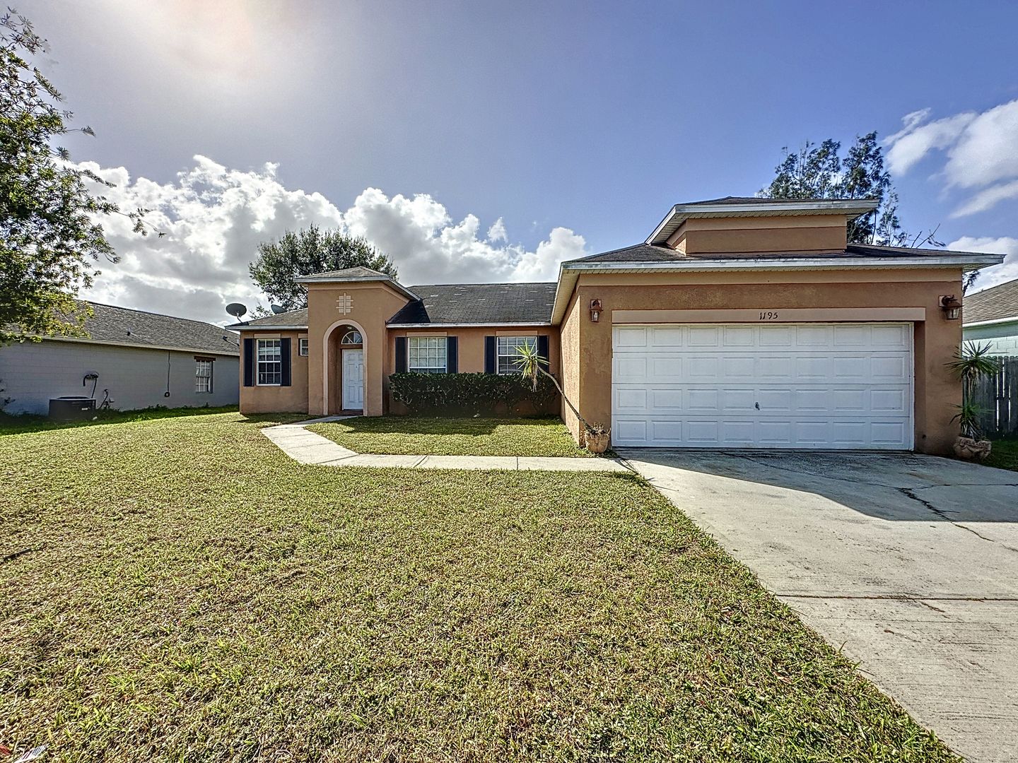 Kissimmee House: 1195 Cambourne Drive