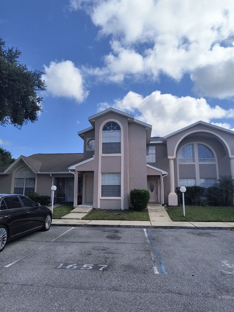 Kissimmee House: 1657 Windsor Oak Ct.