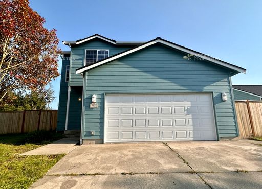 402 NW Meadow Court