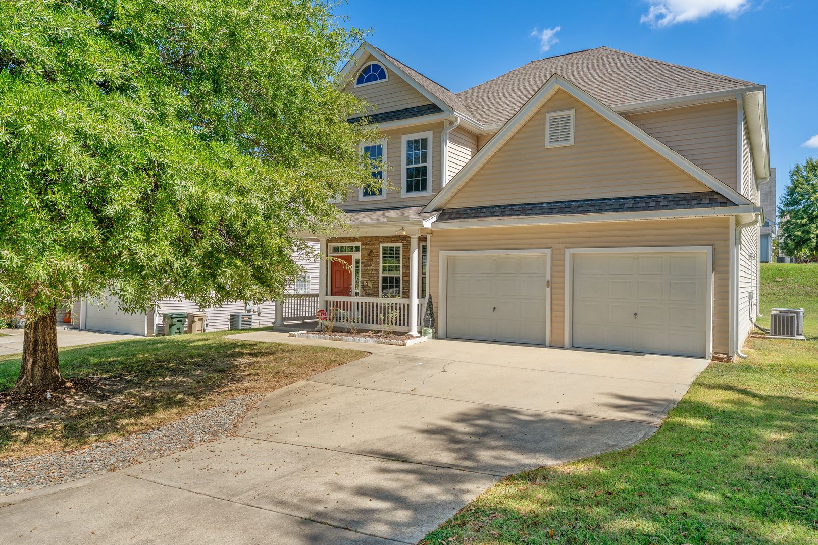 Garner House: 124 Pasadena Rd.