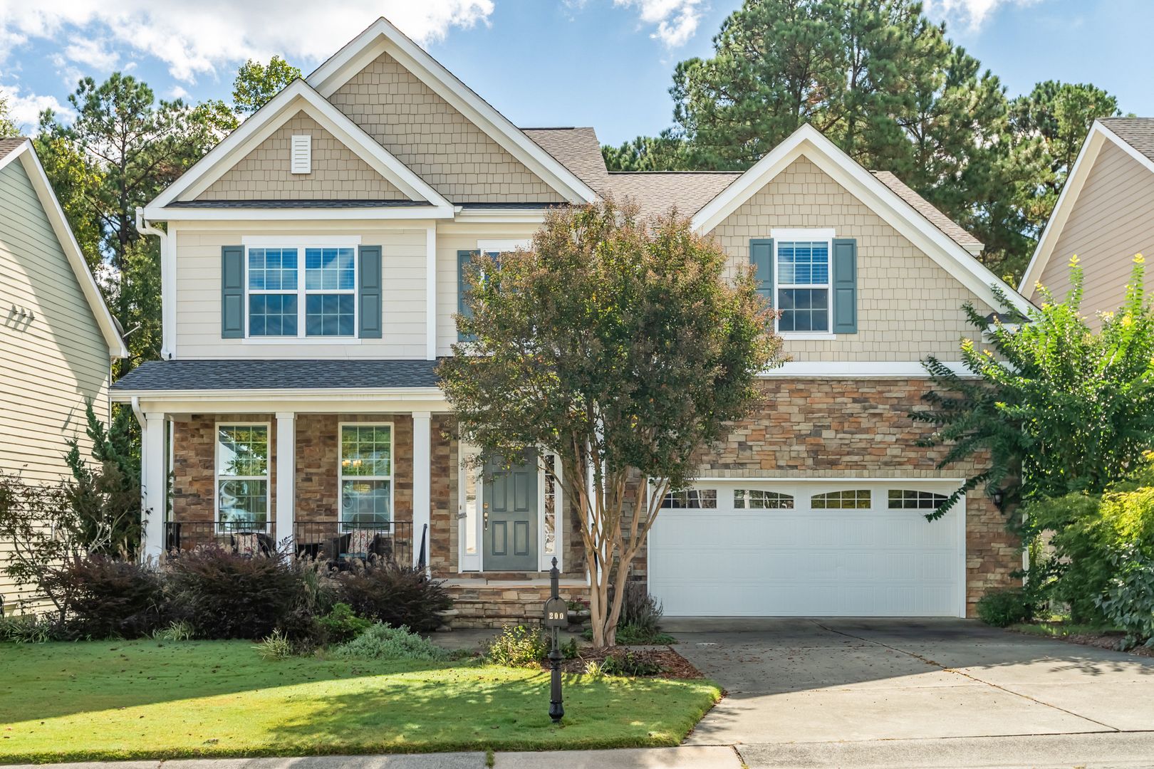 Durham House: 200 Callandale Ln