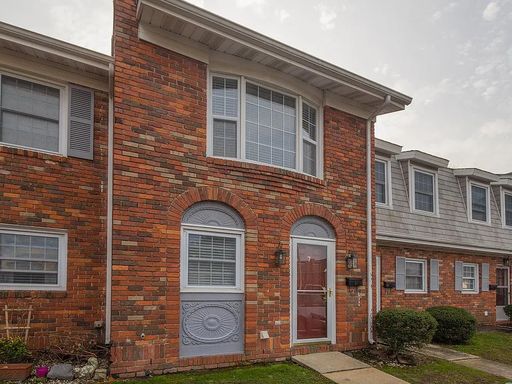 3000 Golden Rd. Unit 7 2 bedroom townhome – photo 1