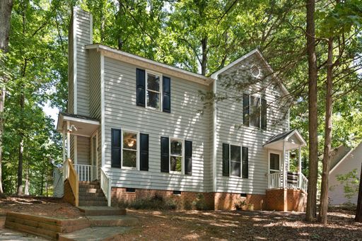 2 bed, 1.5 bath Duplex in American Village Minutes to Duke University! – photo 1