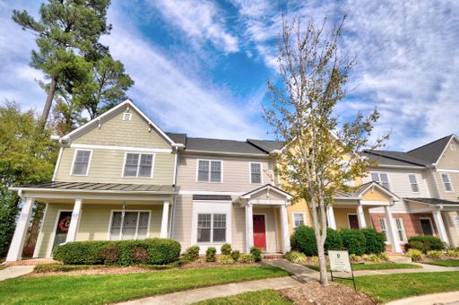 Light, Bright Governor's Village Townhome – photo 1