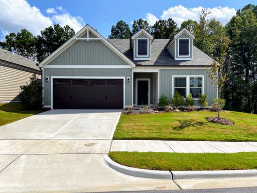 Spacious 2bd/2ba Ranch Style home with impressive club amenities located in Ellis Crossing – photo 1