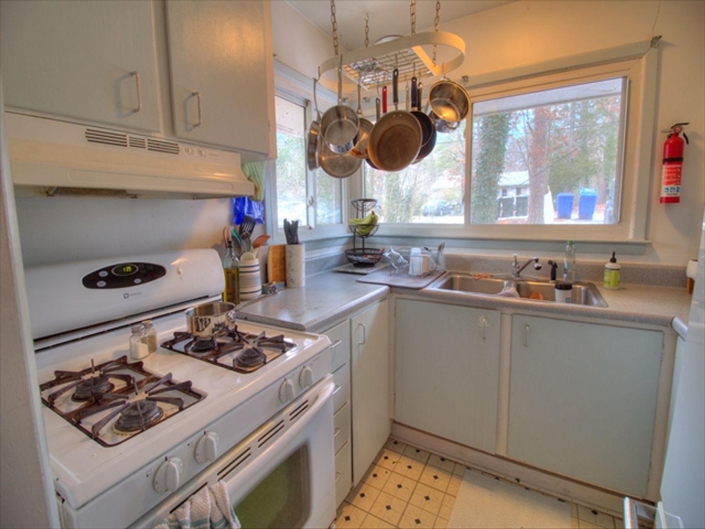 Chapel Hill Apartment: 113 Purefoy Rd