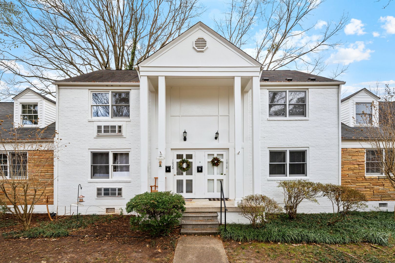 Raleigh House: 1018 Nichols Dr