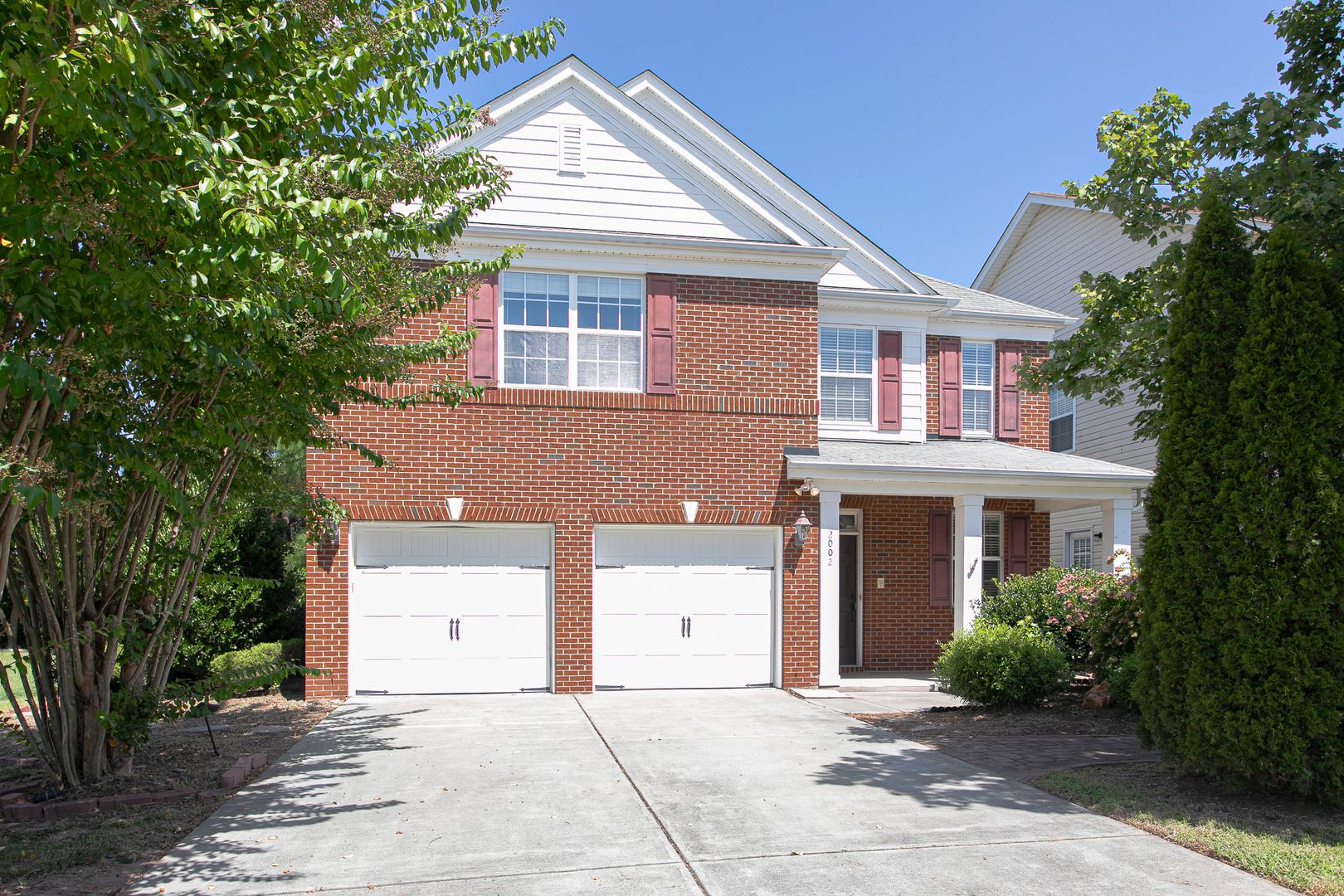 Cary House: 2002 Remington Oaks Cir