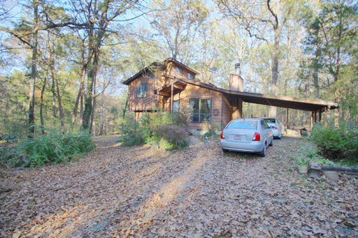 MOVE-IN READY Charming Country Living Home With Fenced-In Backyard – photo 1