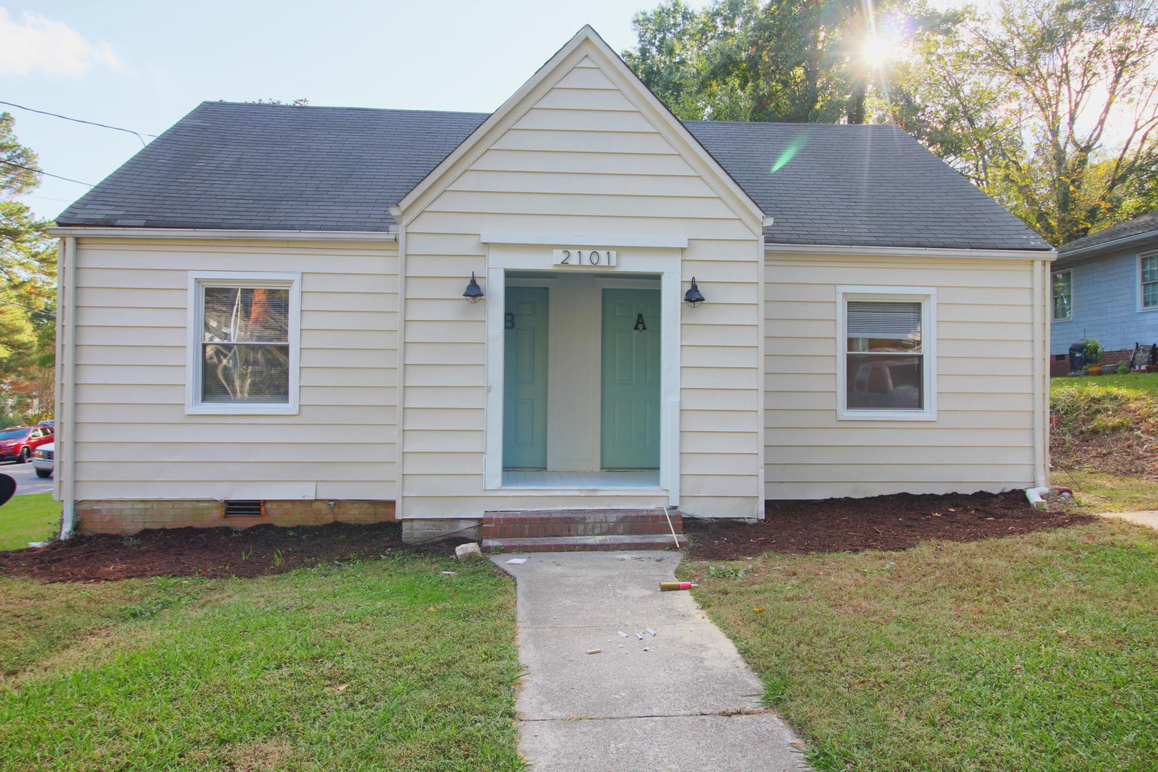 Durham Apartment: 2101 Ward St
