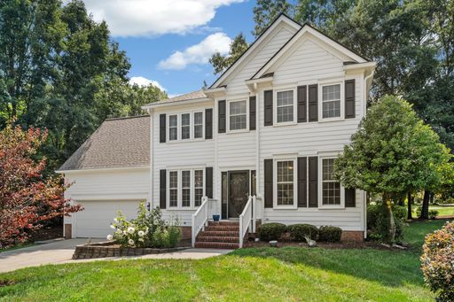 Spacious 4-Bedroom Durham Home + Bonus Room with Community Pool & Amenities Included – photo 1