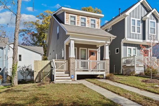 New Furnished 2 Bed/2.5 bath lease only close to downtown, all utilities included! – photo 1