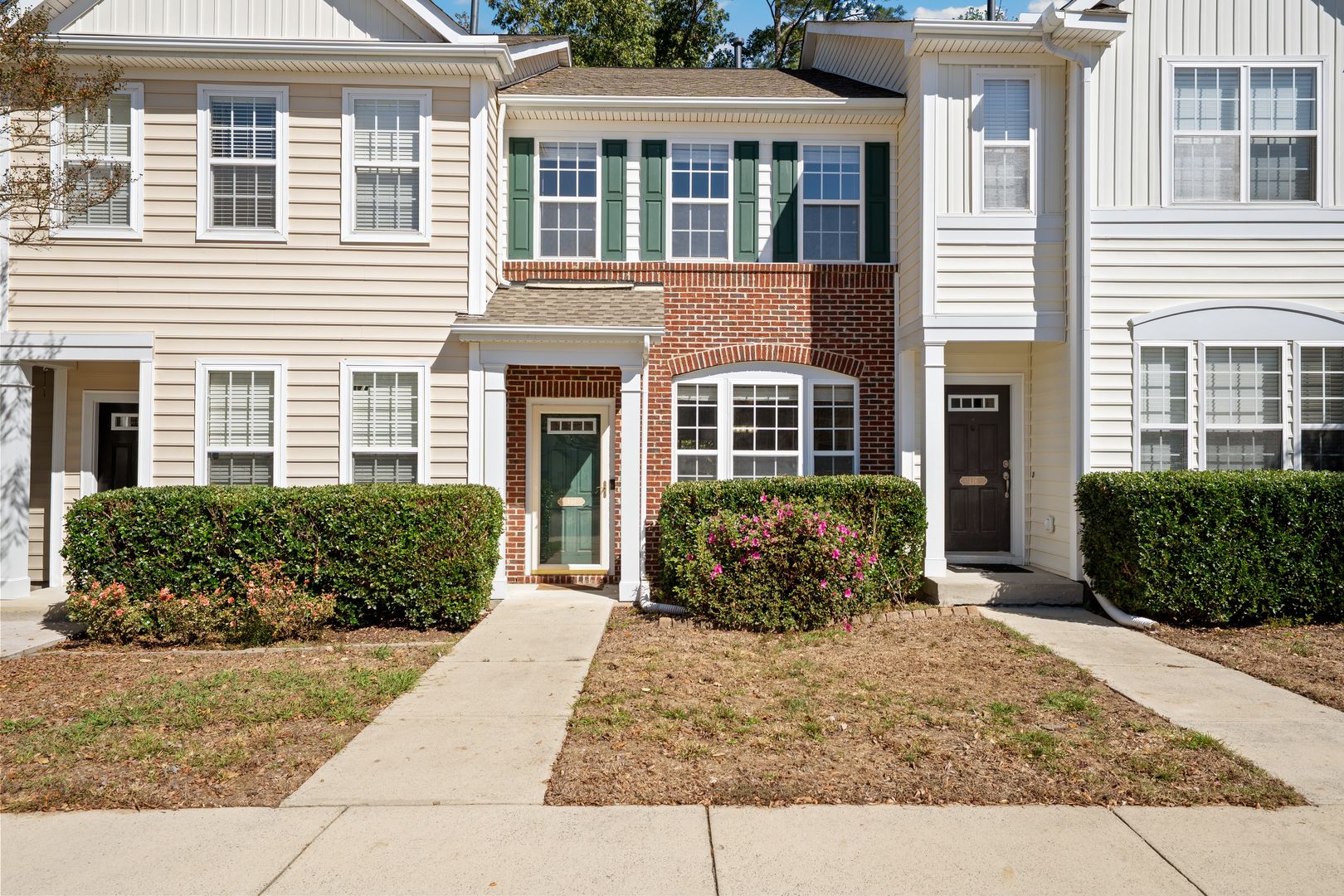Durham House: 138 Cedar Elm Rd