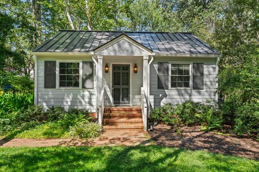 LOCATION! Charming, Completely Updated 2-Bedroom Cottage in Prime Chapel Hill Location – photo 1