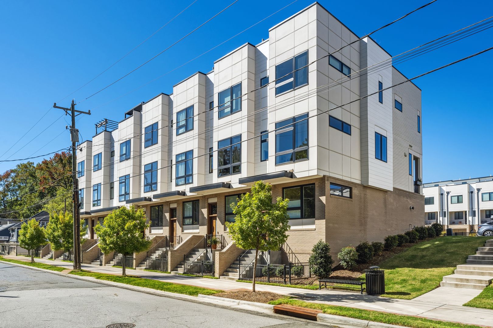 Durham Townhome: 609 N Queen St.