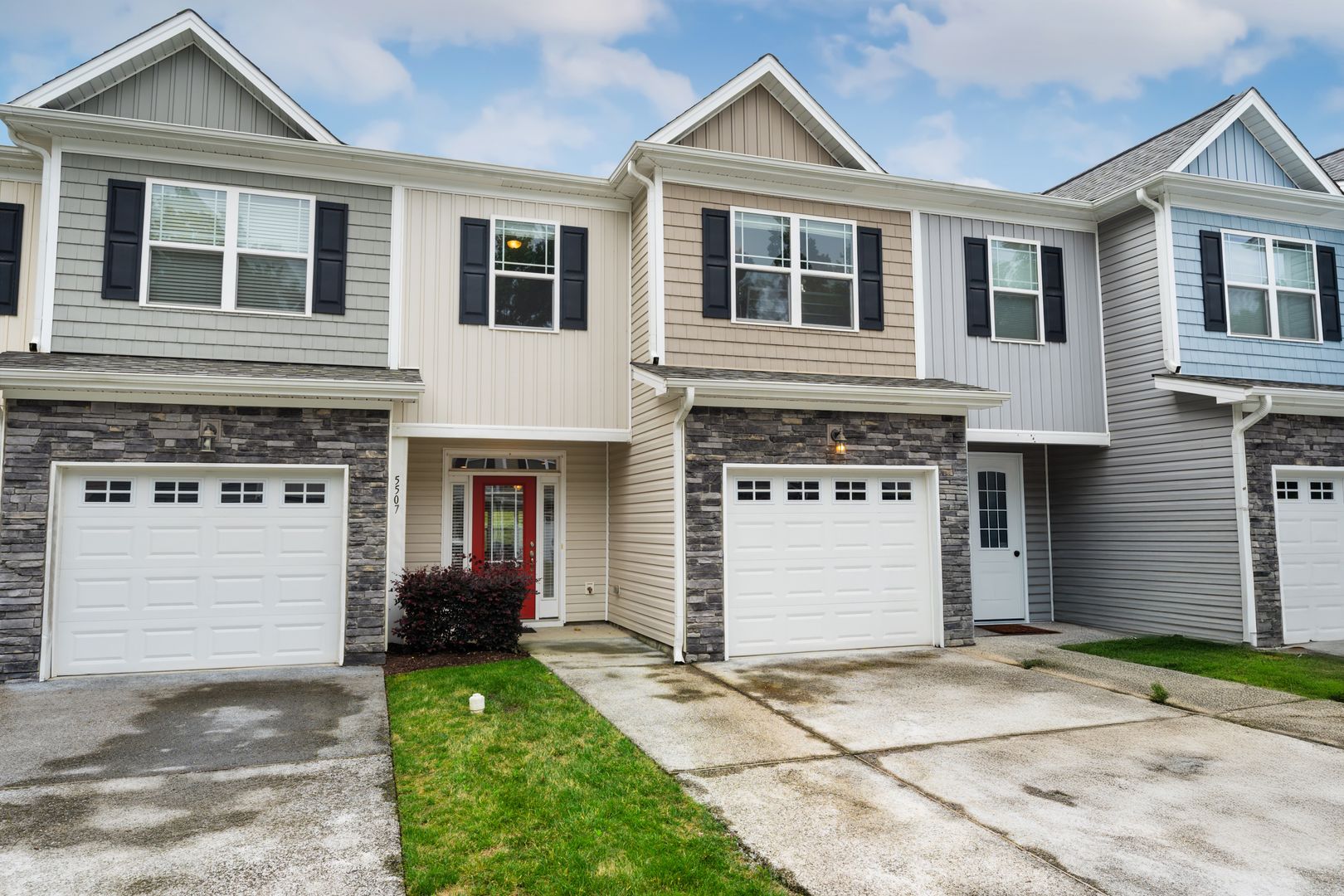 Raleigh House: 5507 Nur Ln