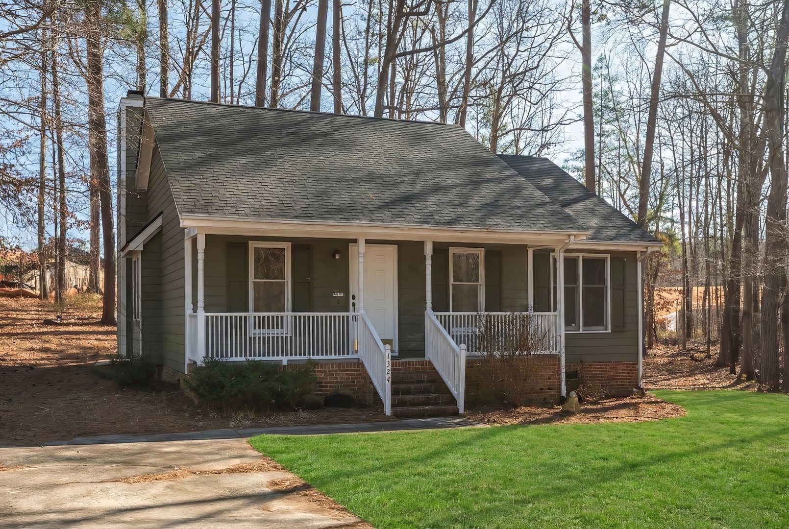 Durham House: 1324 Logan St