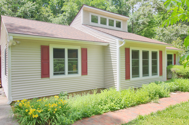 Durham House: 6017 Crabapple Rd