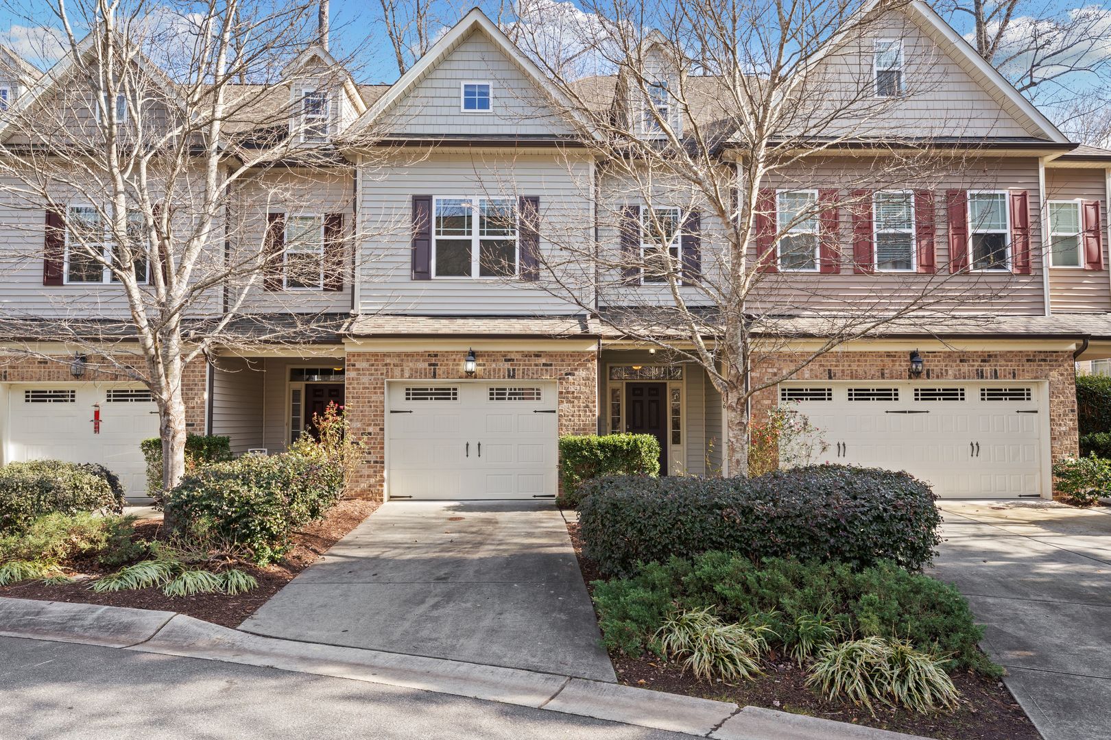 Carrboro Townhome: 306 Rose Walk Ln