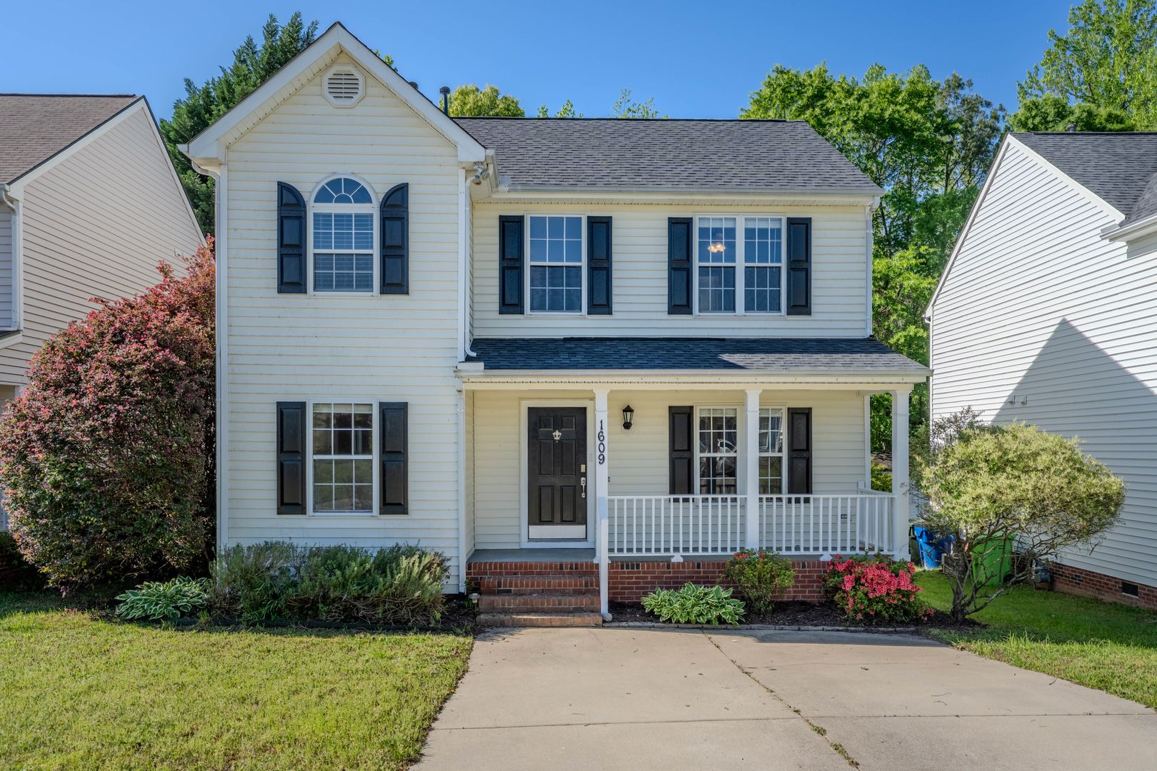 Raleigh House: 1609 Crag Burn Lane