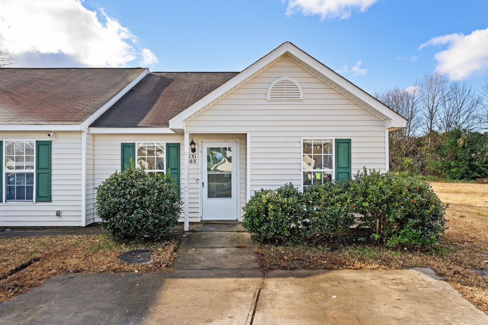 Raleigh House: 1131 Summerkings Ct