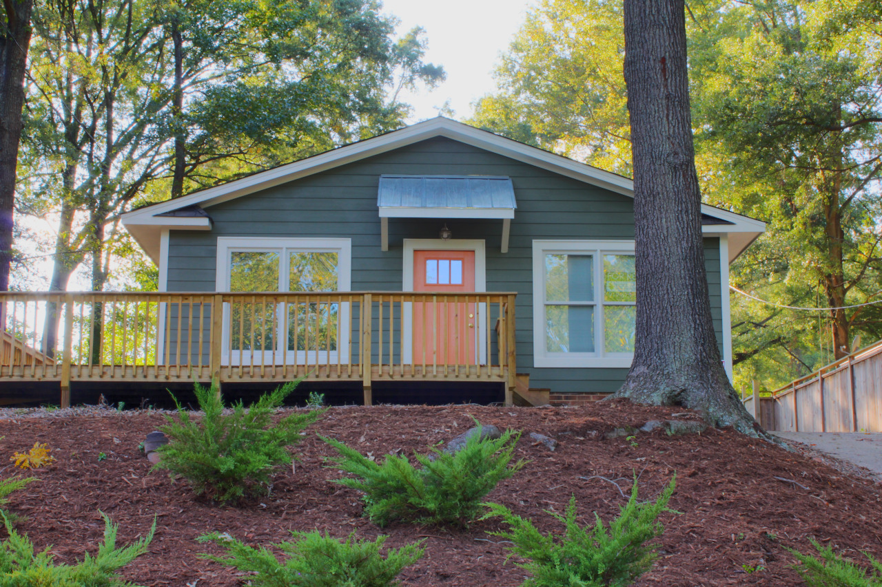 Durham House: 1304 Hill St