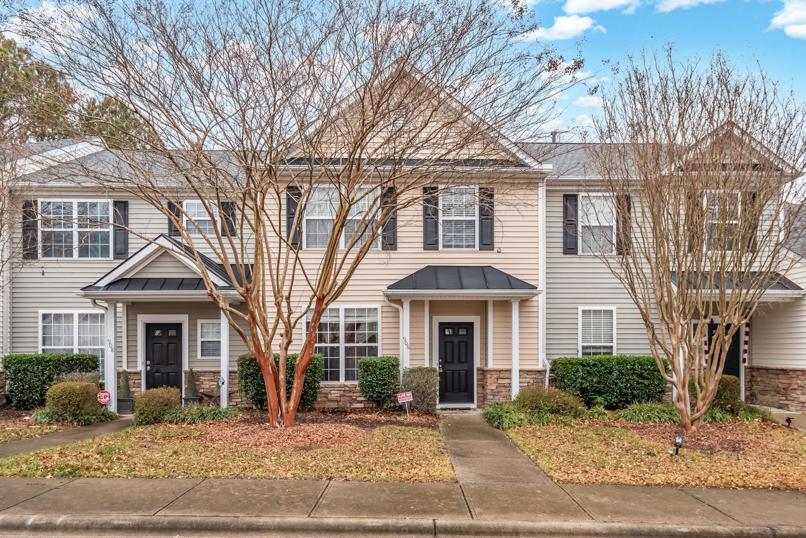 Durham Townhome: 906 Cinnamon Dr.