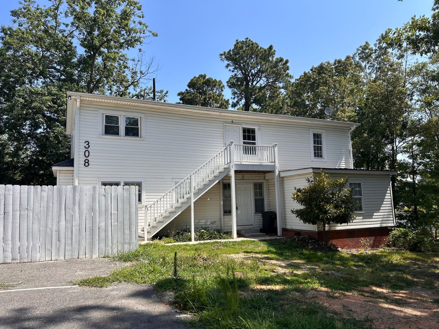 Asheboro Apartment: 308 W Kivett St