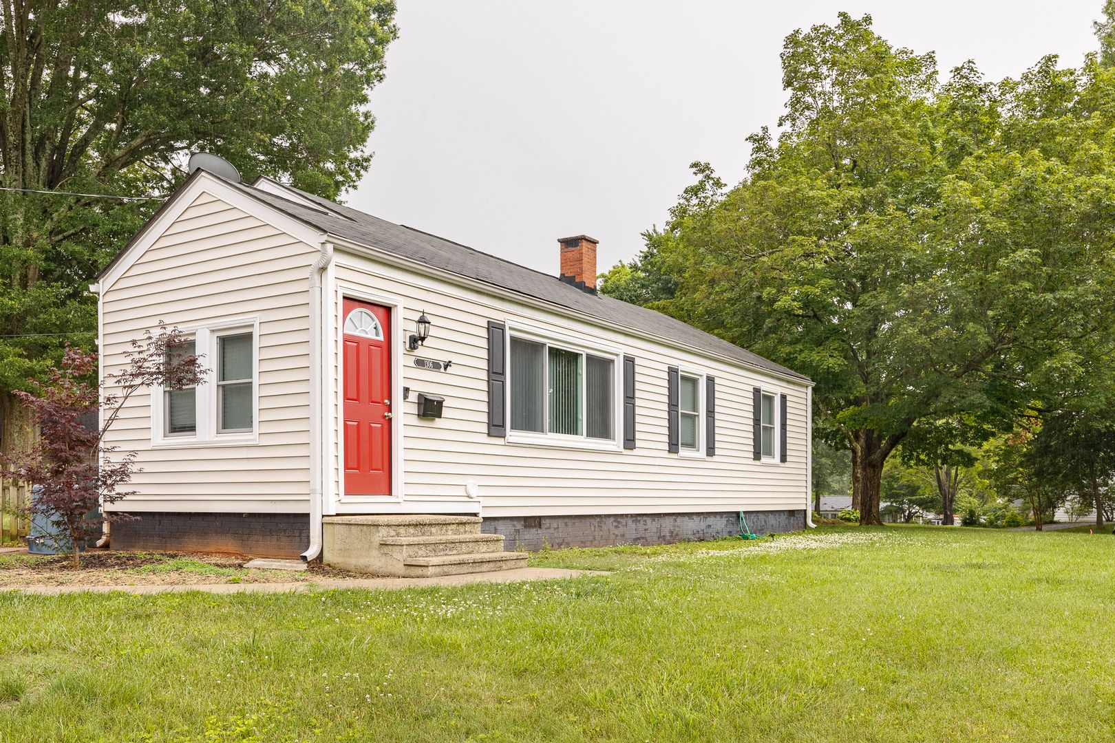 Greensboro House: 1306 Quail Drive