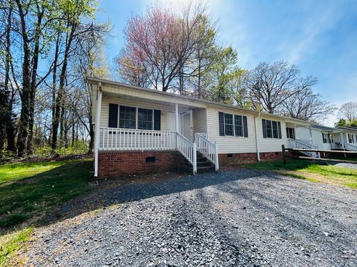 Cute 2 bedroom 1 bath duplex Asheboro Unit Available Now – photo 1