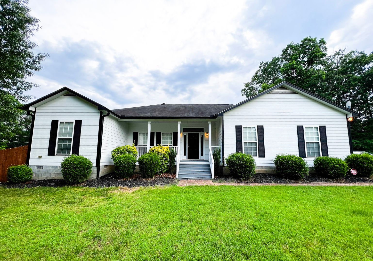 Pfafftown House: 1412 Turfwood Drive