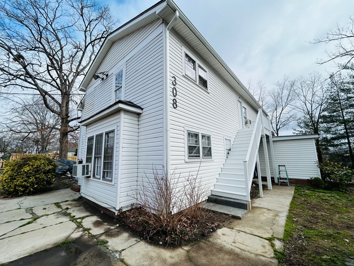 Asheboro Apartment: 308 W Kivett St
