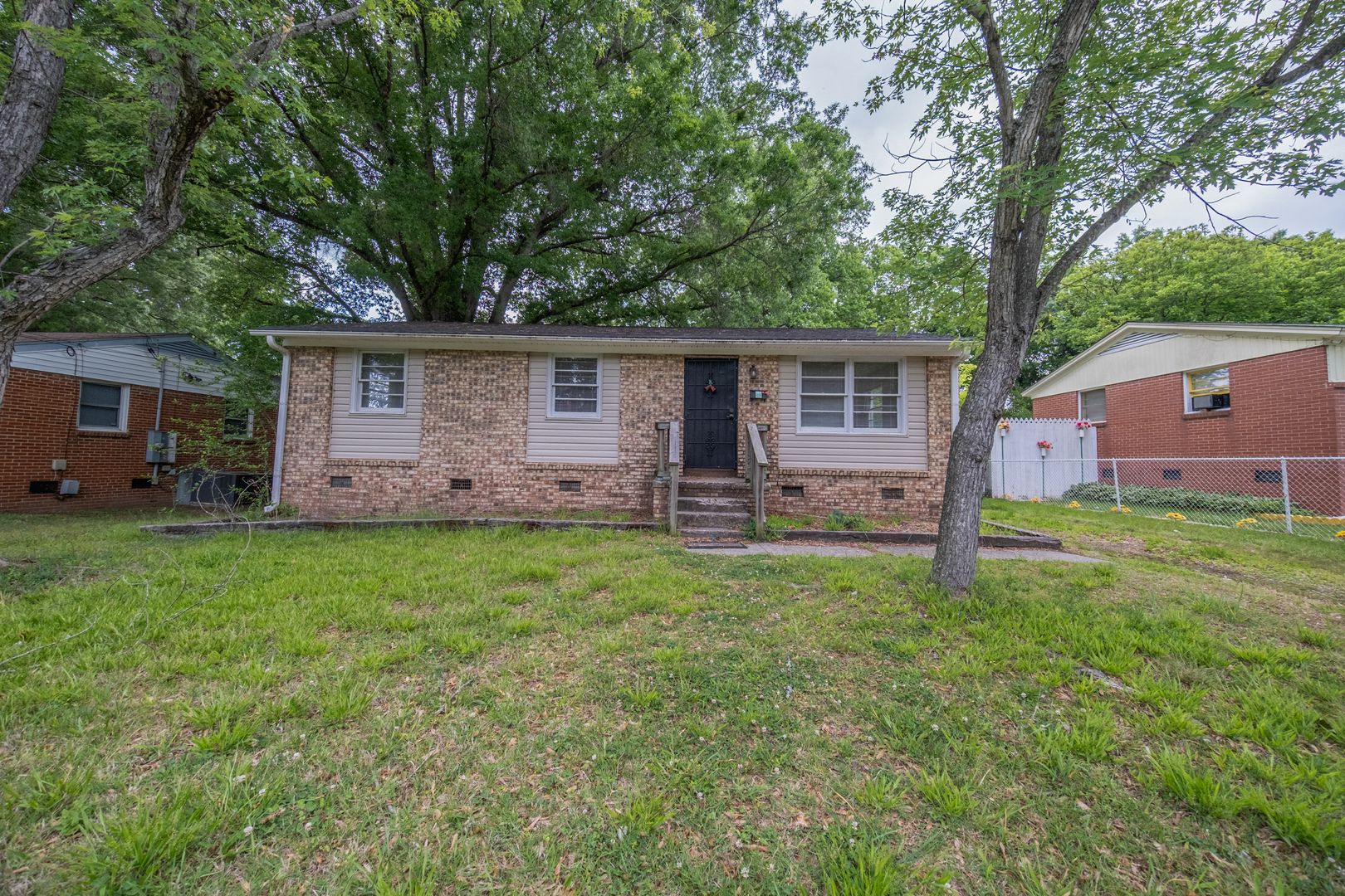 Greensboro House: 311 Guerrant Street
