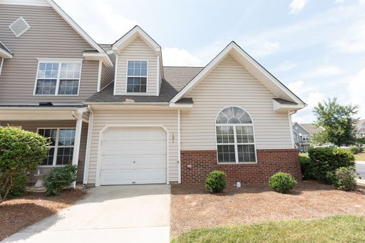 3/2 Corner Unit with Private Garage & Community Pool – photo 1