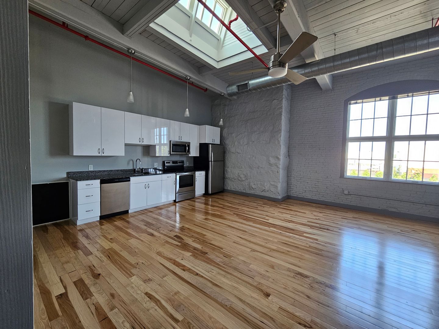 The Suites at Wamsutta Place 3 of 4