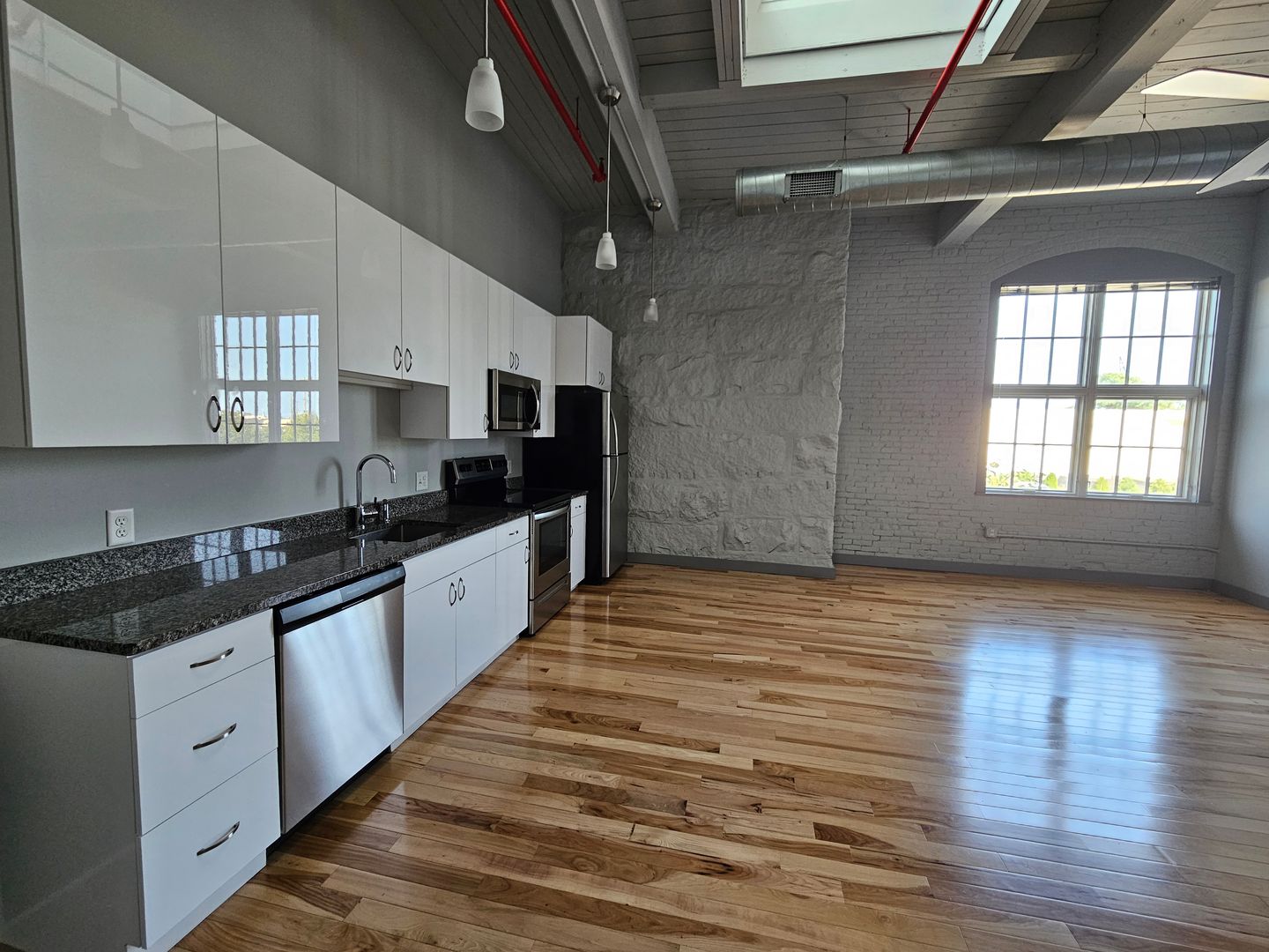 The Suites at Wamsutta Place 1 of 4