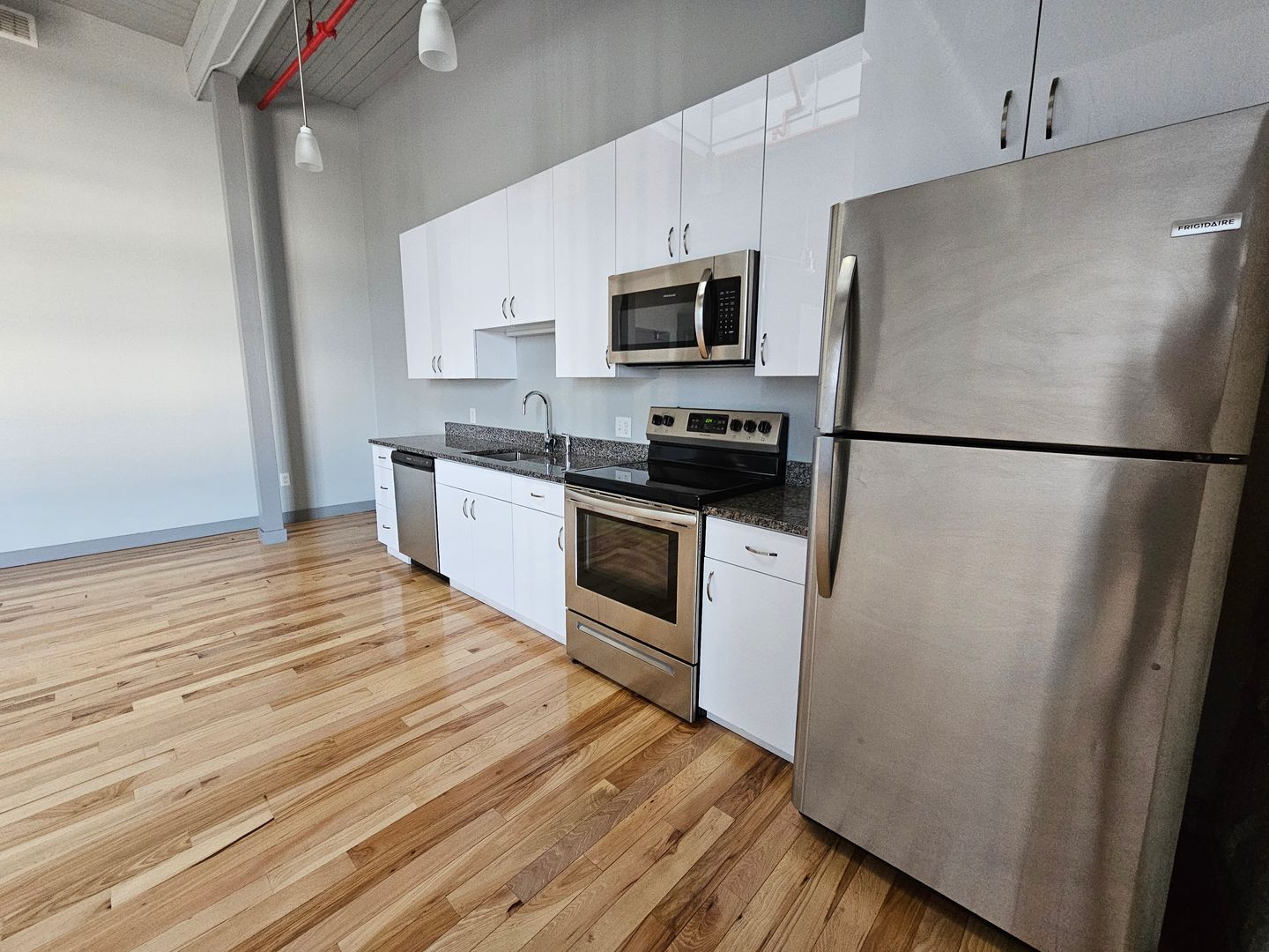 The Suites at Wamsutta Place 2 of 4